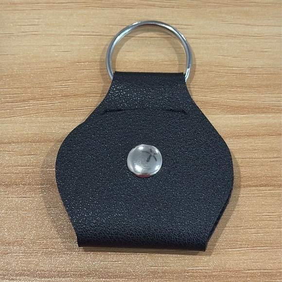 NWOT Mum & Dad Decision Coin Keychain – Funny Gift for New Parents - Picture 5 of 7